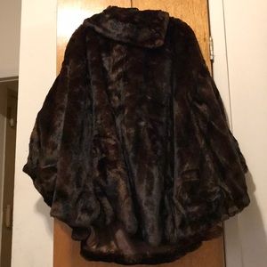 NEVER WORN Faux Fur Brown Cape